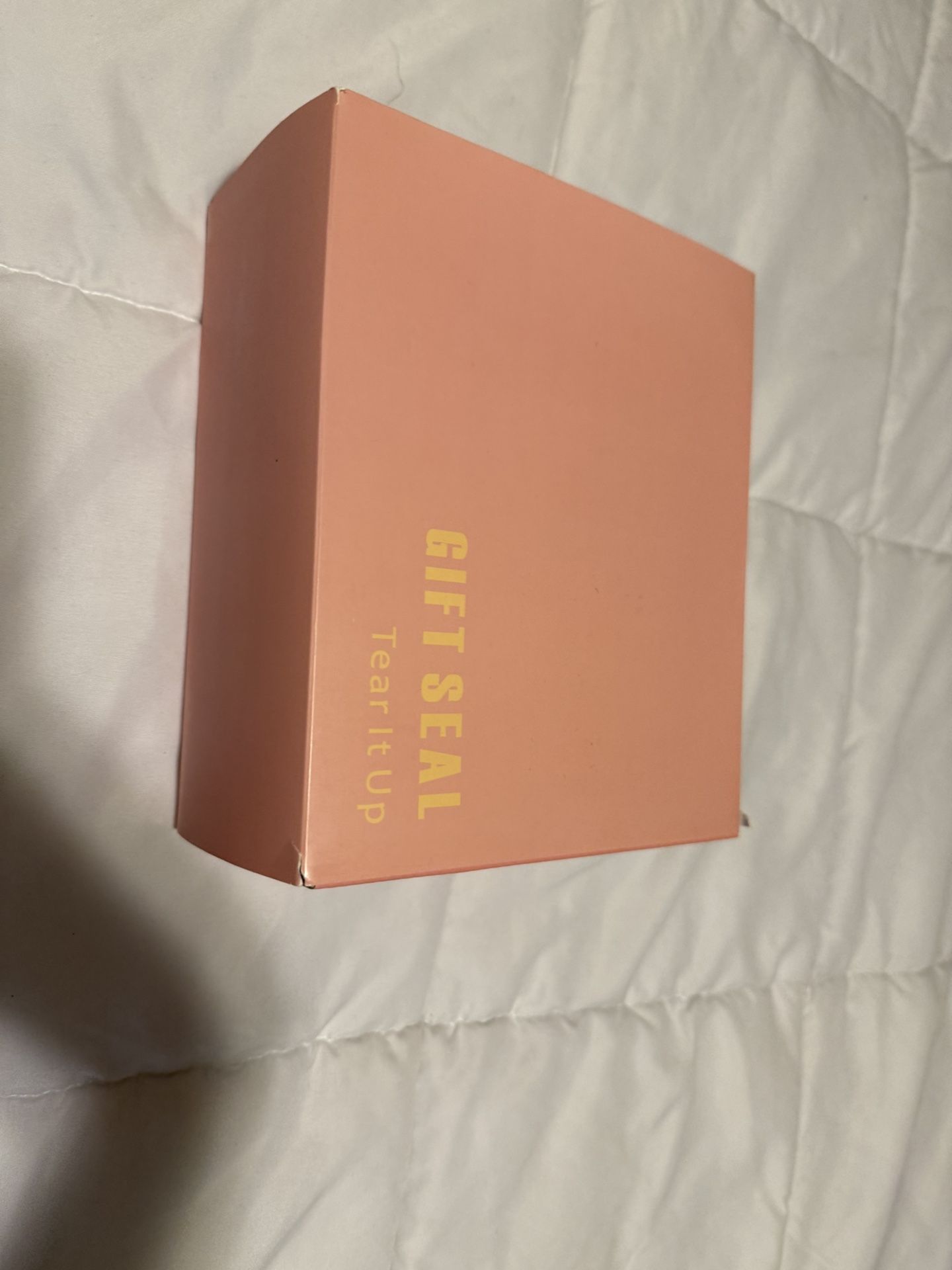 Gift box for occasions