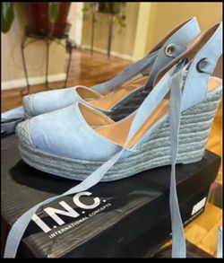 I.N.C. LACE UP size 8.5