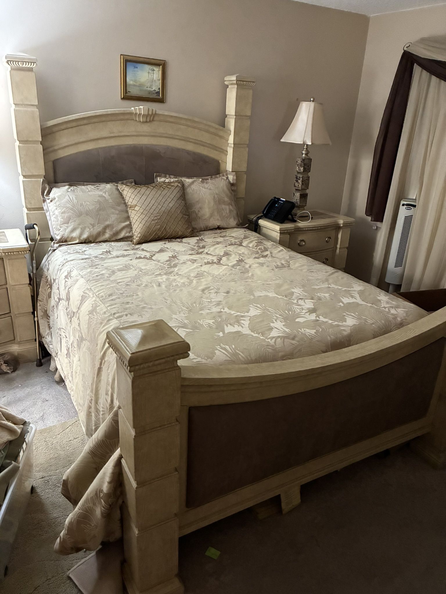 Queen Bedroom Suite