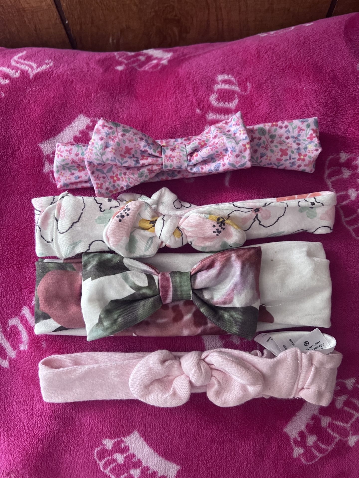 Swaddles And Headbands For Baby’s 