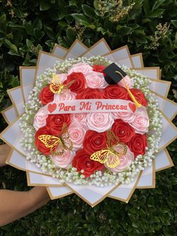 Eternal Roses/ Rosas Eternas