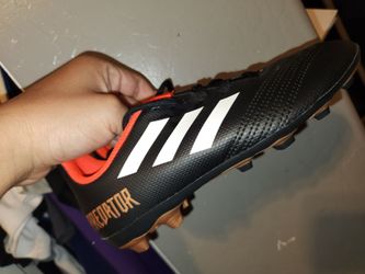 Adidas Soccer shoes Predator size 1