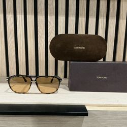 TOM FORD {NIB} Authentic BRUCE 61MM Navigator Sunglasses In Tokyo Tortoise FRAMES And LENES With Original Box + Sunglasses Case + Polishing Cloth
