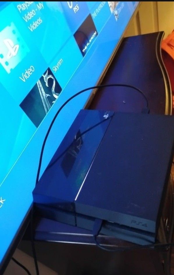 PS4