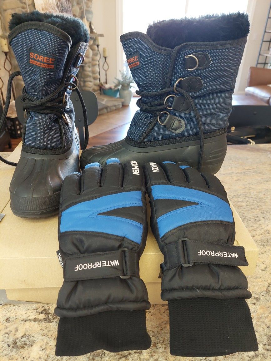 Sorel Snow Boots and Gloves -Like NEW!