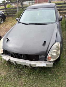 05/06 Infiniti g35 hood 4door