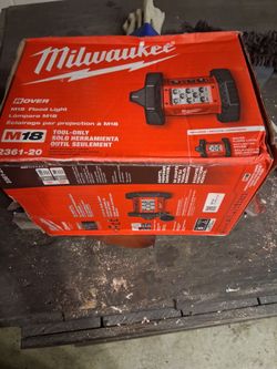 Milwaukee m18 Rover light
