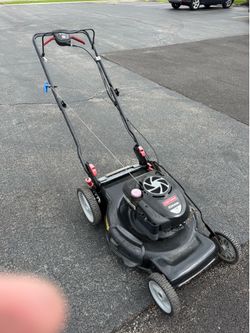 Craftsmen self propelled Lawnmower- newly tune up with blade resharpened