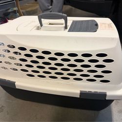 Pet carrier