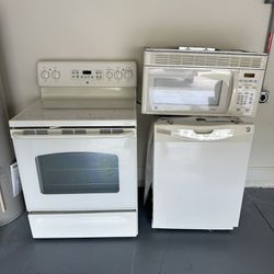 Stove, Microwave And Dishwasher 