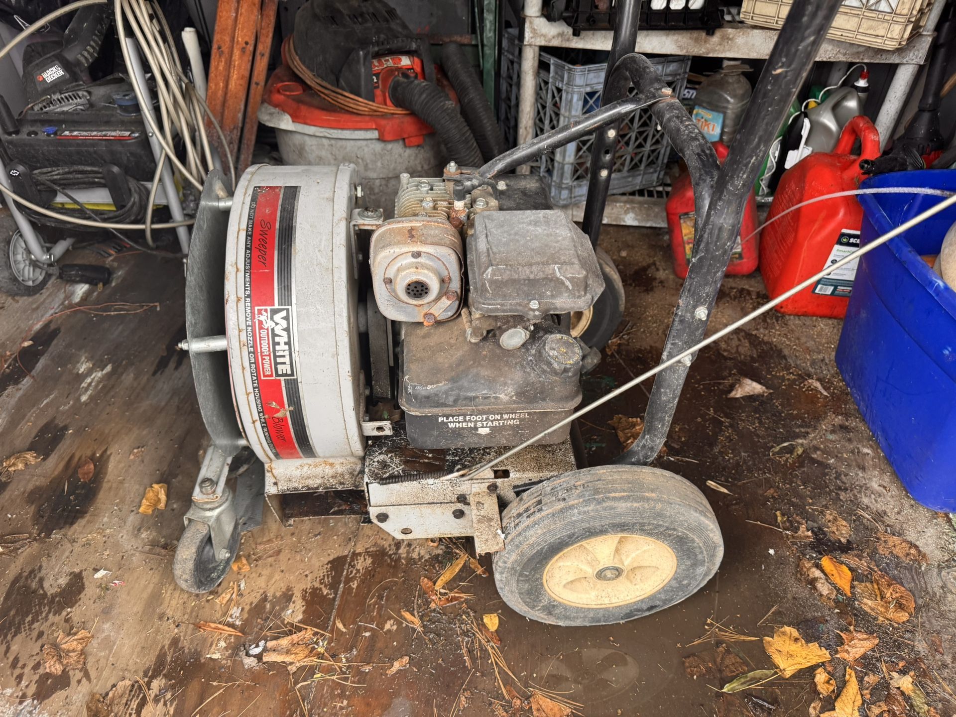 Leaf Blower