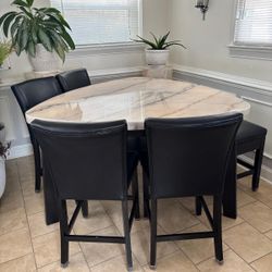 Se Vende Comedor En Muy Buen Estado , Para recoger En Woodbridge Va