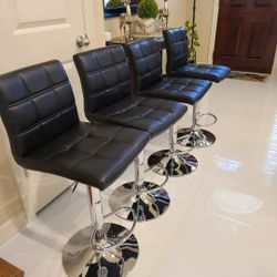 Set Of 4 Black Bar Stools Brand New 