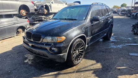 2006 BMW X5 PARTING OUT PARTS FOR SALE PARTES