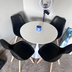 5 Piece Round Dining Table Set Gloss 