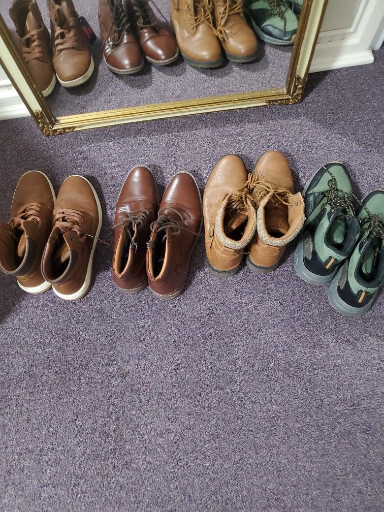 Men's/ Boots.   $10 Each Size 11 Medium