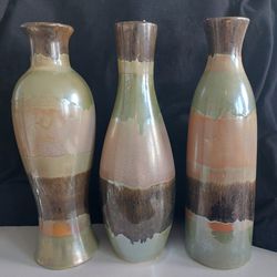 3 Decorative Vases