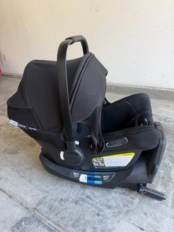 Bugaboo Fox 3 Complete Travel System – Bassinet, Car Seat, Base, Adapters & Accessories