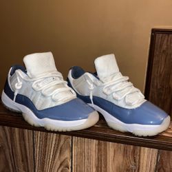 Jordan 11 Low Diffused blue (size 10.5)