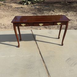 Entry Way Table