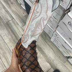 men boots