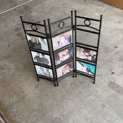 Folding Photos Holder