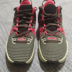 Nike LeBron Witness 7 Men's Size 8.5 Alligator 🐊 Volt, Black And Crimson 