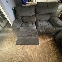 Couches both extend