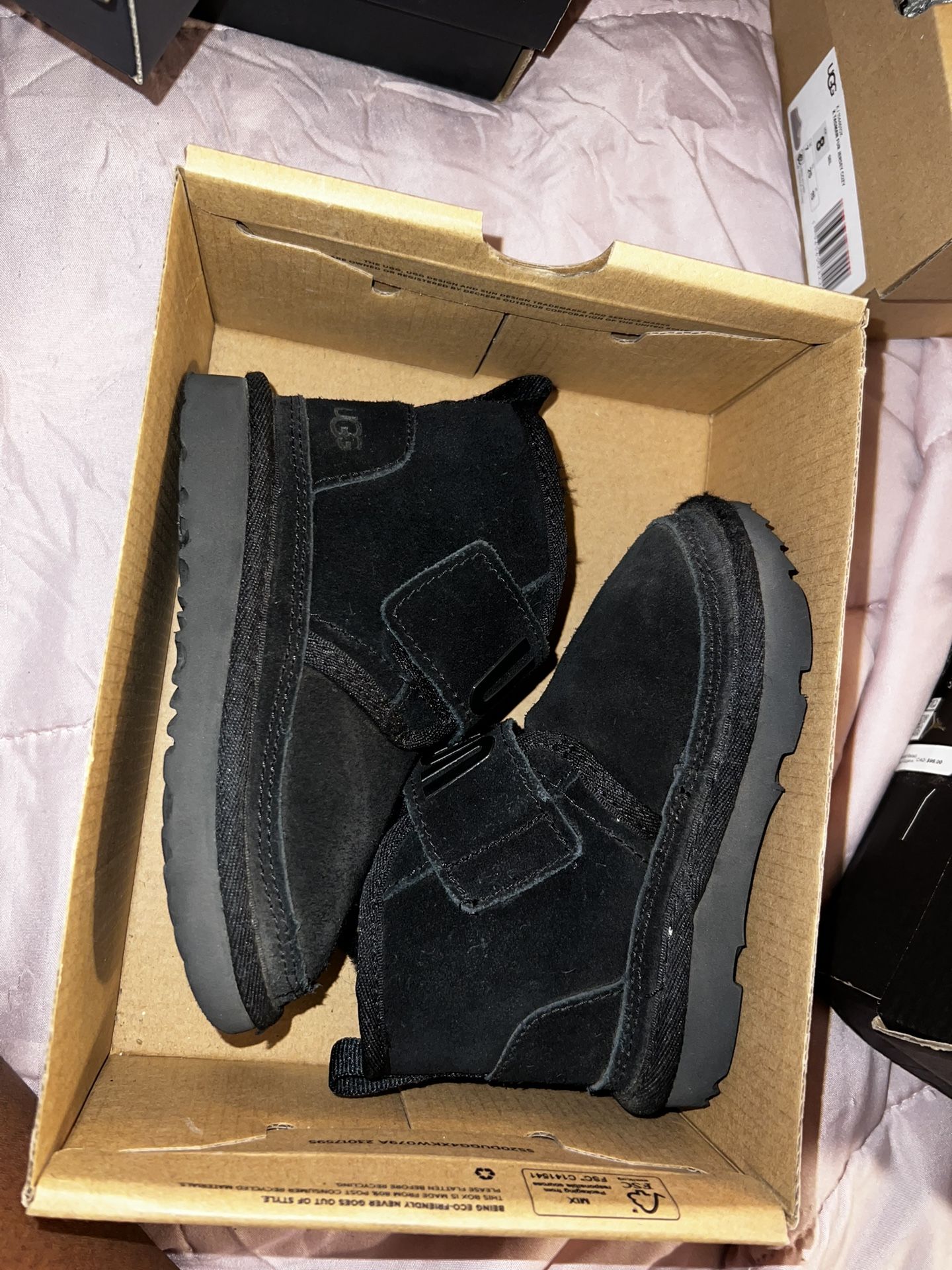 Ugg Toddler neumal Boots