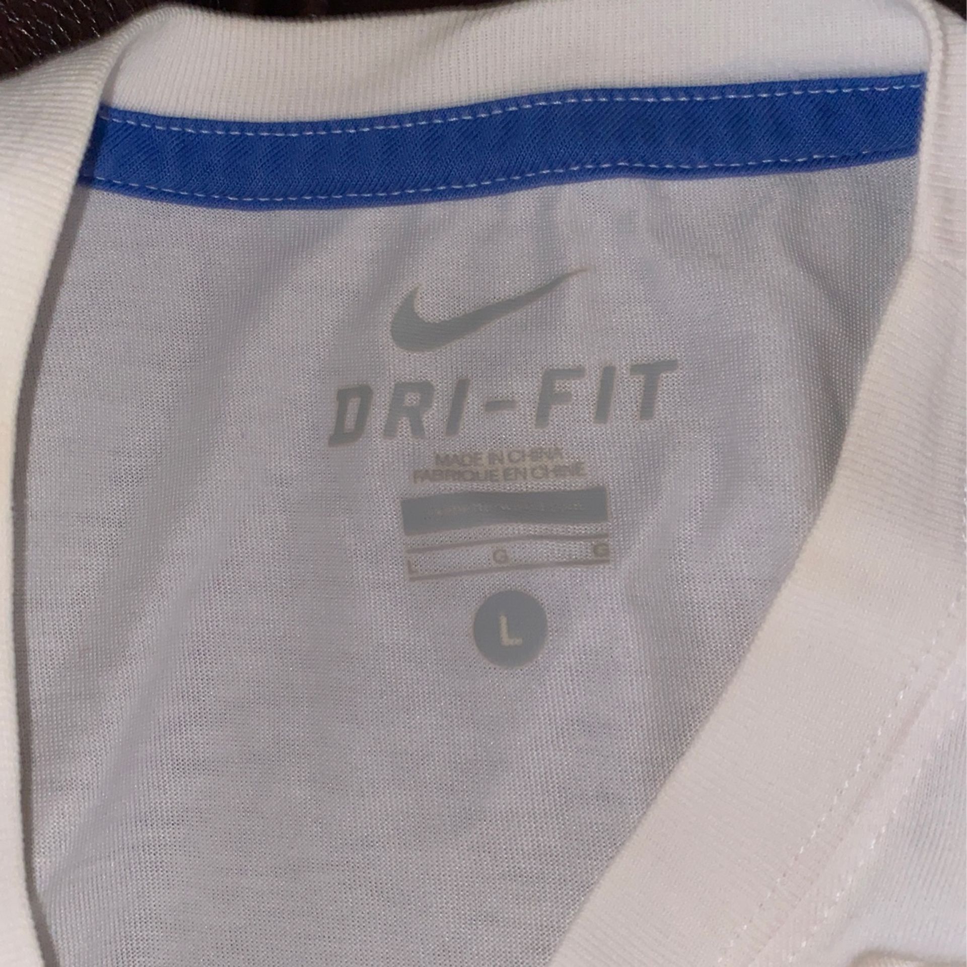 Nike dri-fit kobe graphic tee (white/blue)(L)