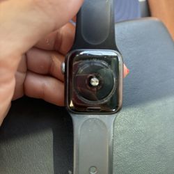 SE Apple Watch 
