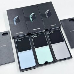 Samsung Galaxy Z Flip 5 5G Unlocked