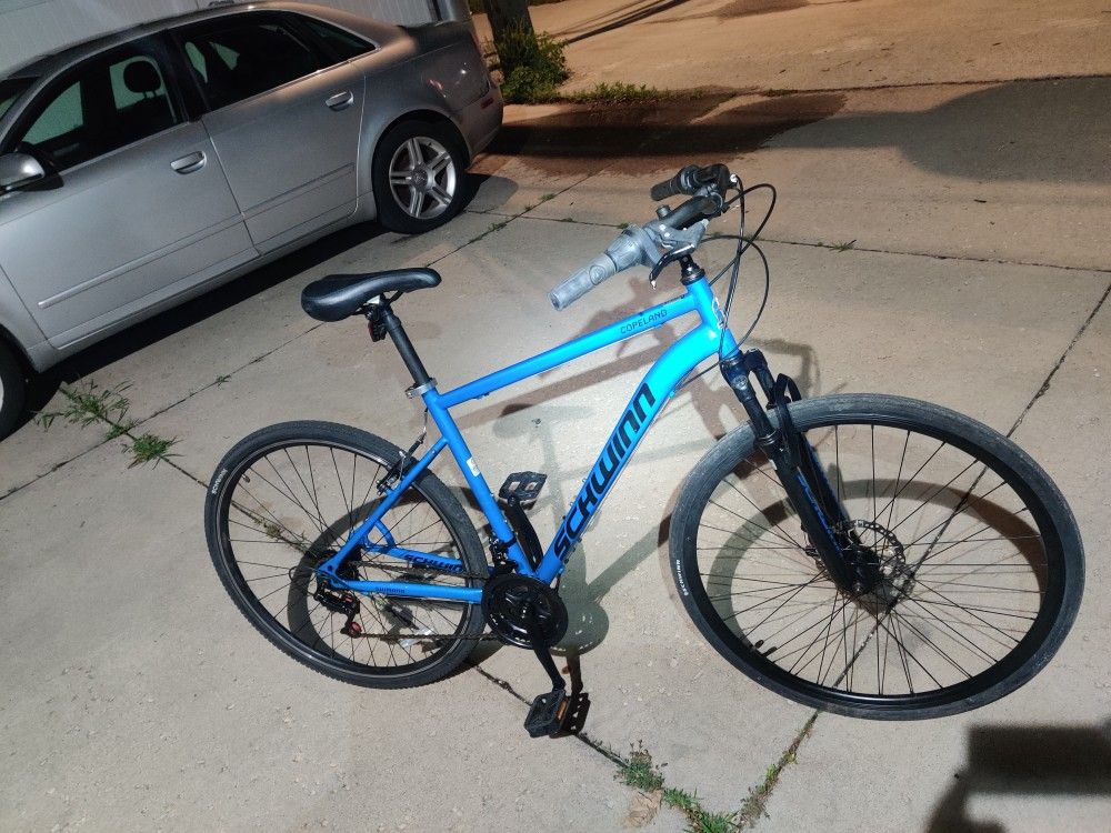 Schwinn Copeland Hybrid Bike 700c
