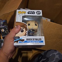 Selling Anakin Skywalker Funko 271