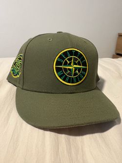 fitted hat