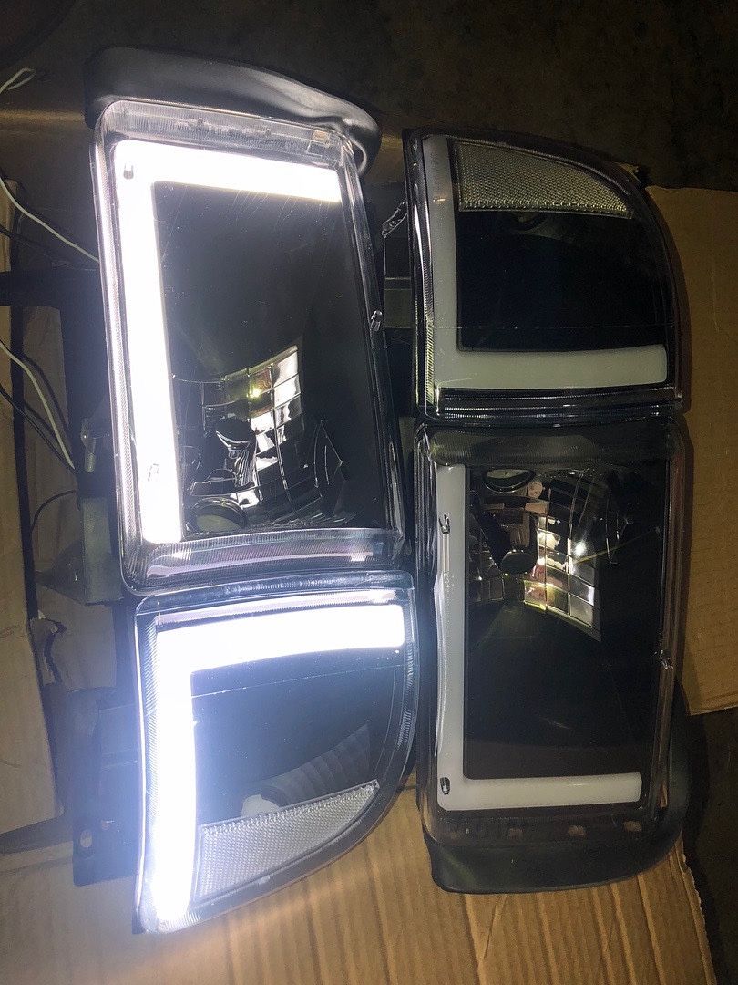 LA Zona Auto Parts 1994 to 2002 Dodge Ram DRL Headlights Luces Micas Calaveras Faros Black Housing