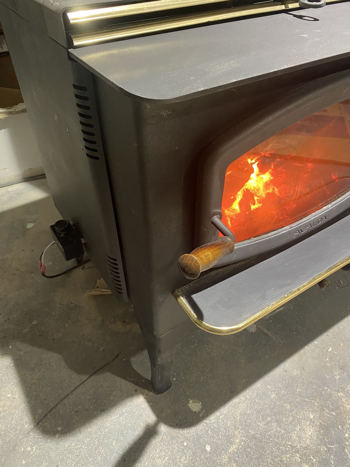 Avalon Olympic Wood Stove for Sale in Orange, CT - OfferUp