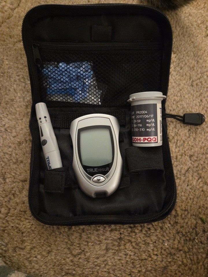 True Result Glucomter With Expired Text Strips