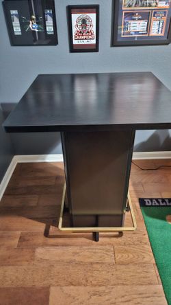 Black Bar Height Pub Table
