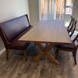Gorgeous Bassett Table W/bench & Chairs 