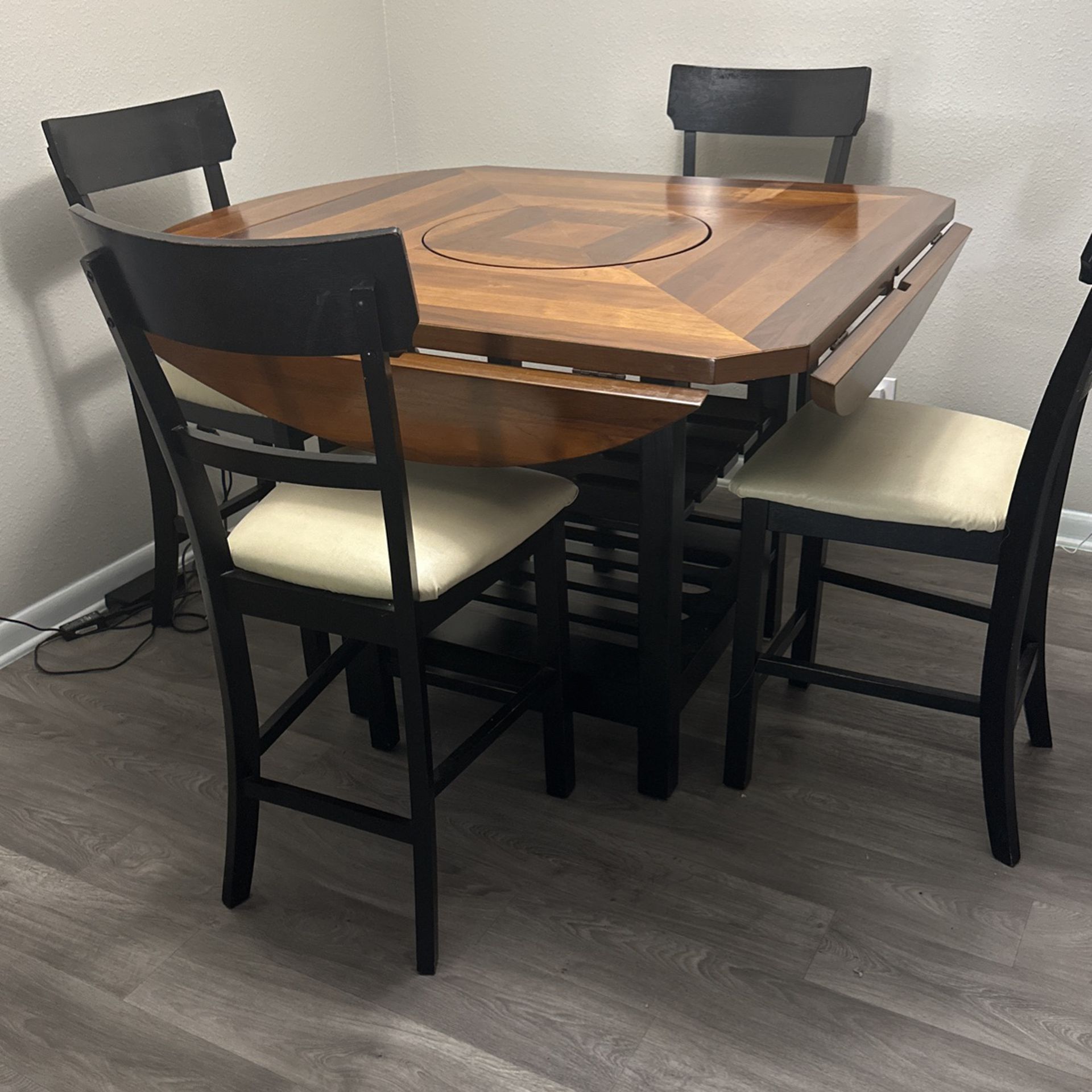 55x55 Table And 4 Chairs Wood 