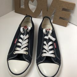 Levi’s shoes