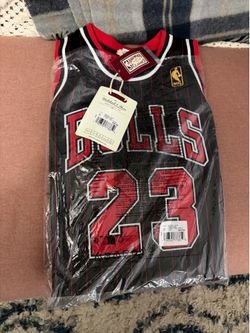 Michael Jordan 1995-96 Chicago Bulls Jersey NWT Black