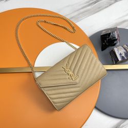 A beige bag