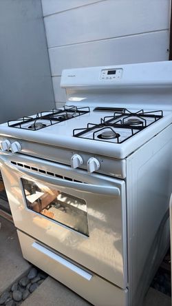 Frigidaire White Gas Range Stove