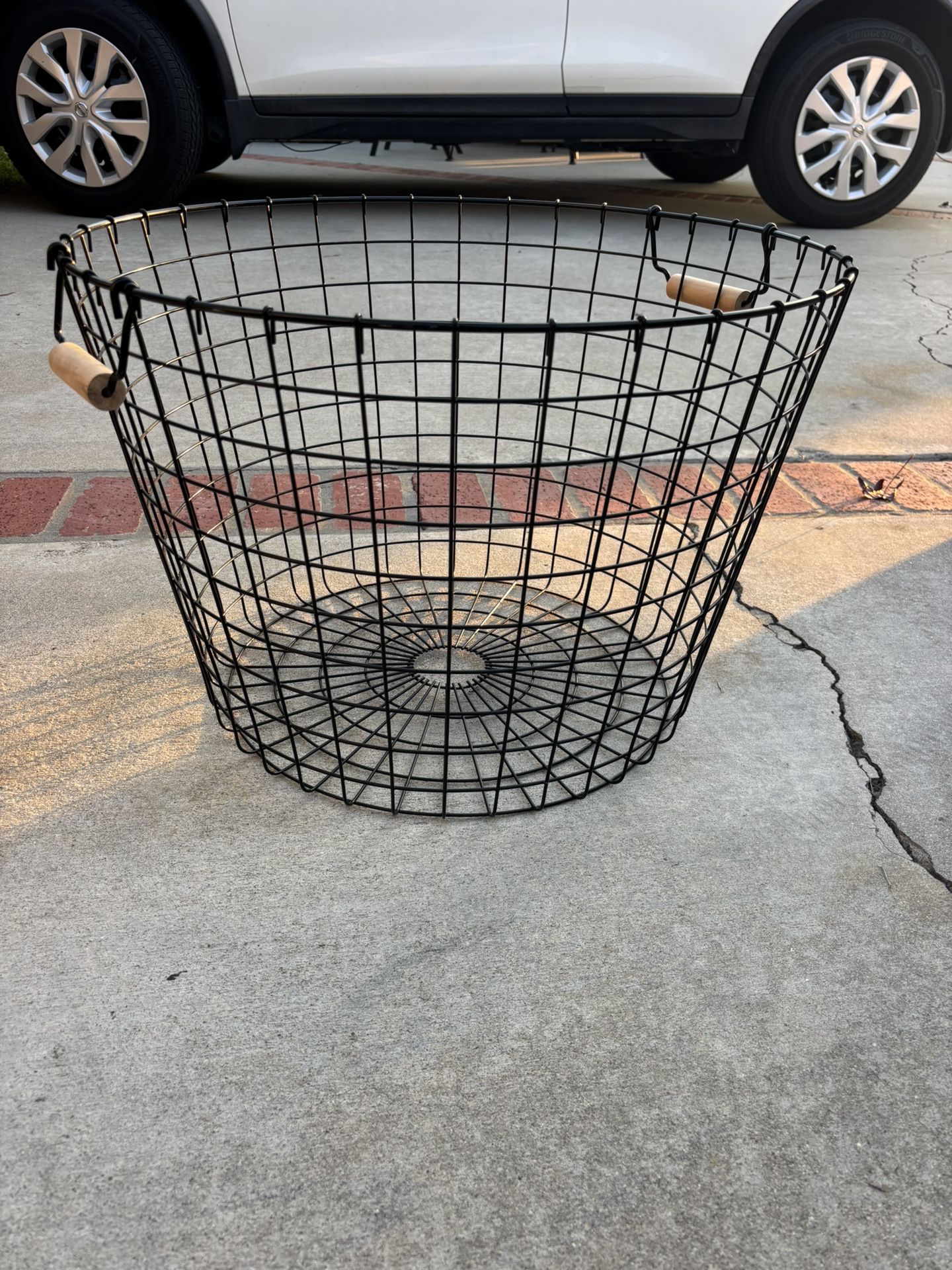 Large Wire Basket
