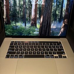 MacBook Pro 2019 (16-inch) i7 w/Touch Bar  Backlit keyboard  16GB 512SSD 