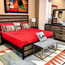 Harlinton Gray/Charcoal Panel Bedroom Set (Queen and King Bed