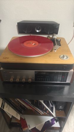 Vinyl record stystem plus vinyls