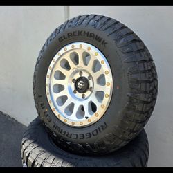 17" Fuel rims w/ 32" Ridgecrawler Tires